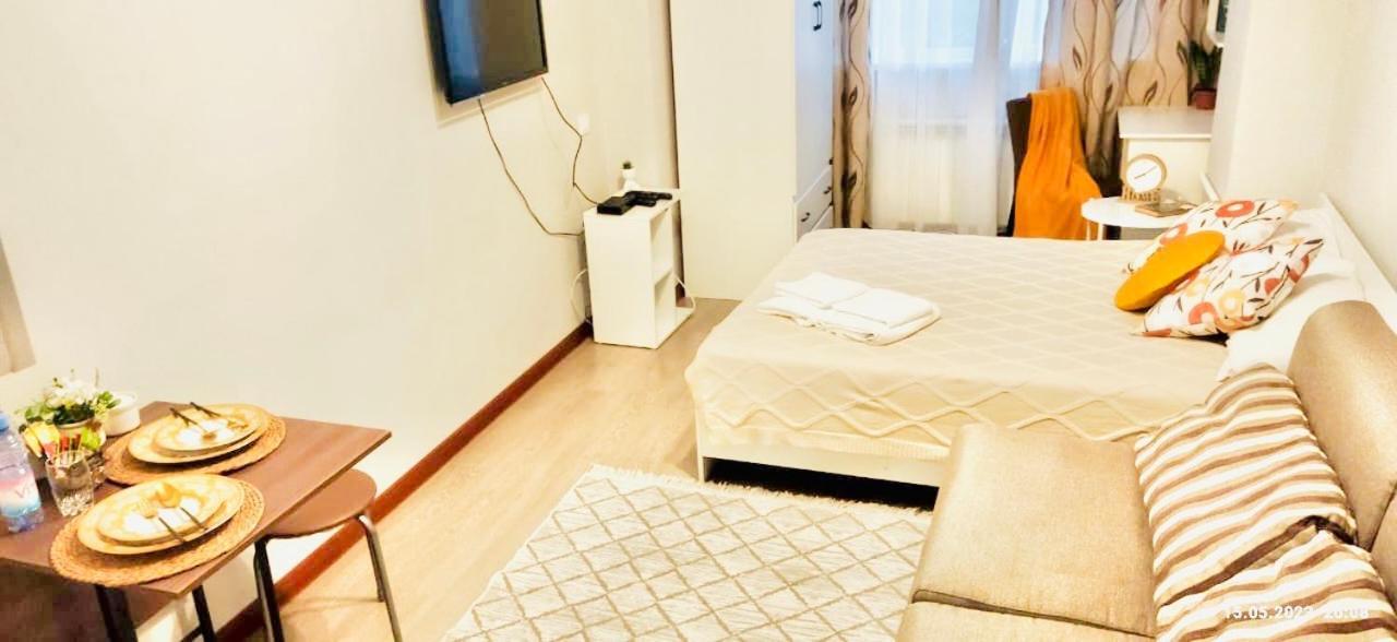 Like Home Apartments&Rooms Almatý Exterior foto